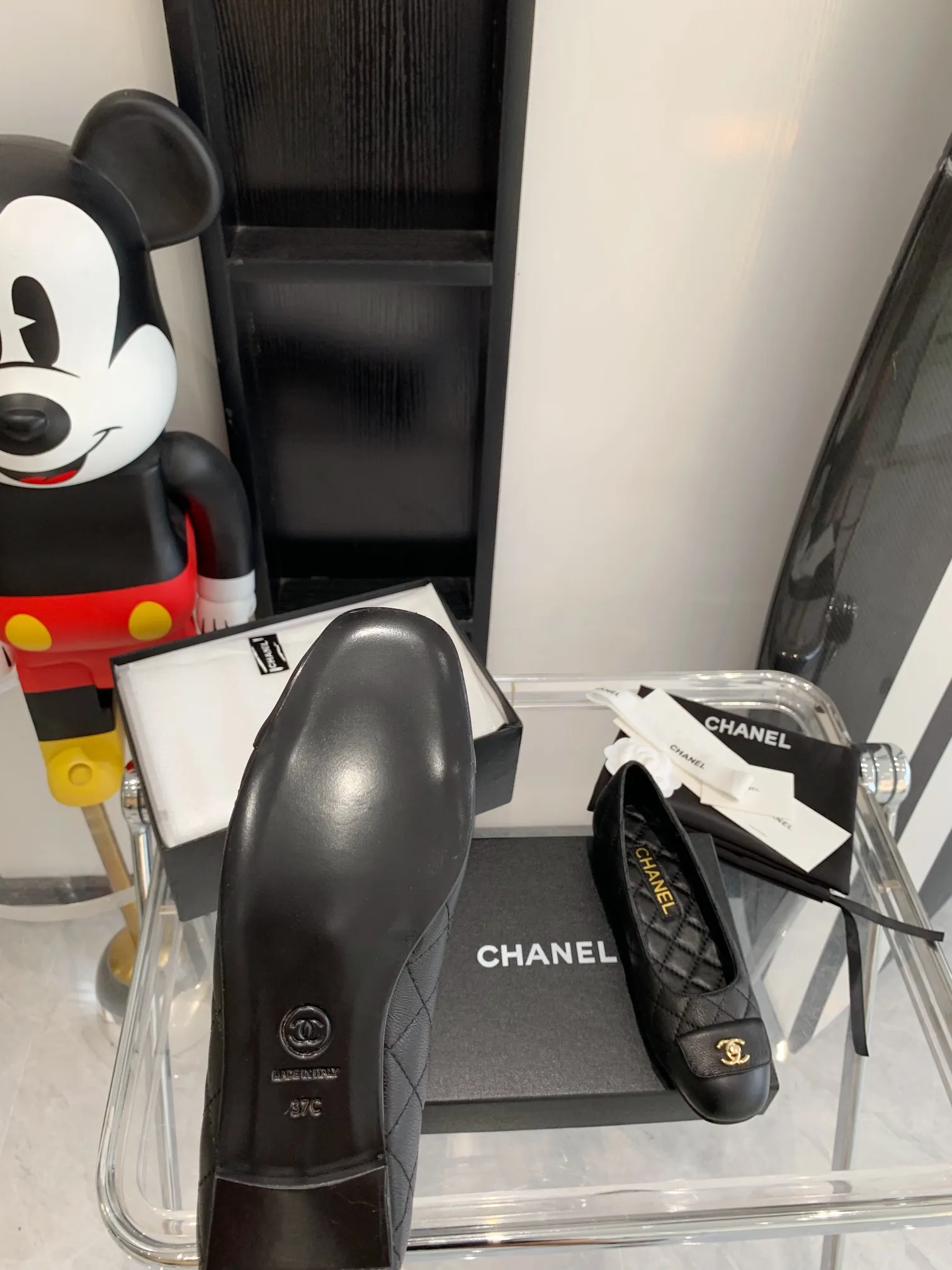 👟👟Ex-factory price 440👟👟 Top version Chanel 2021 new model, classic double C buckle, relatively pointed toe without losing aura, super atmospheric, original version shipped one to one, size 35-40.